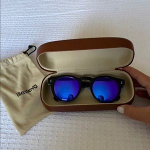 Illesteva Leonard Black Sunglasses